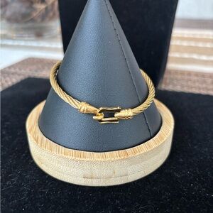 Elegant Gold-Tone Women's Bracelet